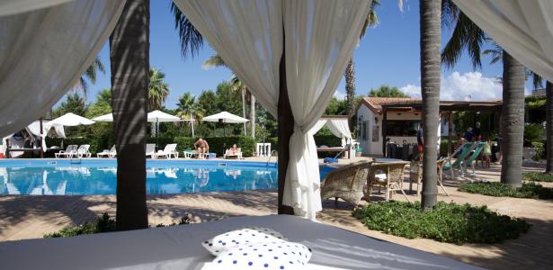 hotelclubcostasmeralda en june-family-in-capo-vaticano-3-star-hotel-with-pool 006